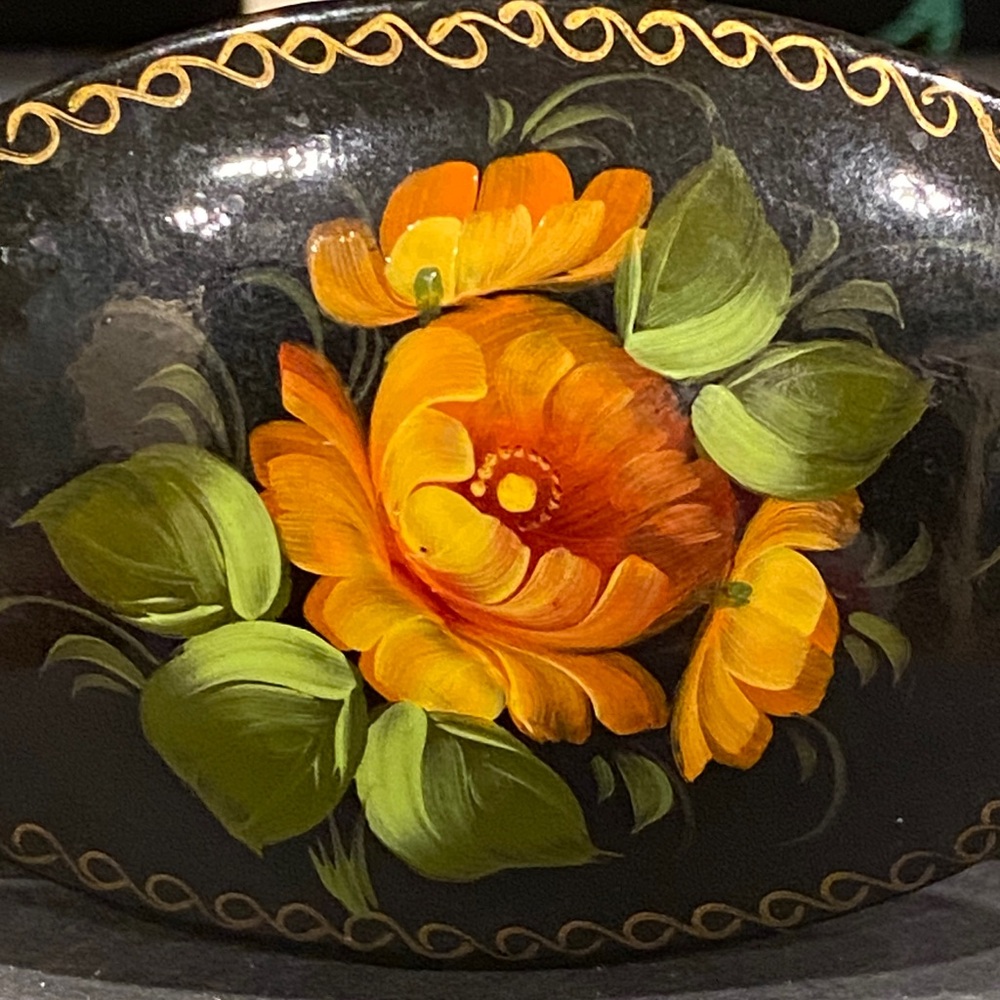 Russian Signed Floral Hand-Painted Brooch - Picture 2 of 4